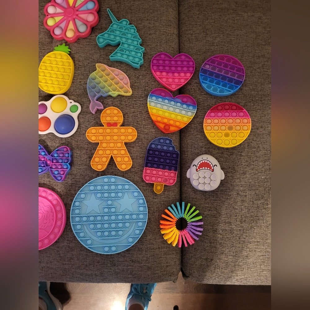 Fidget lot - Picture 3 of 4